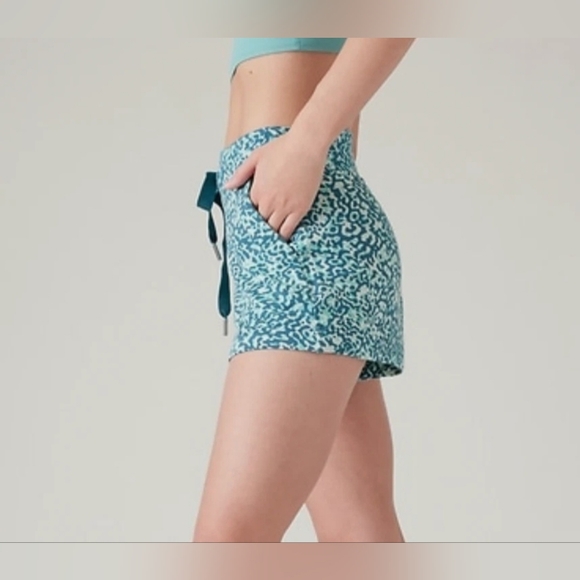 ATHLETA - BALANCE 4" SHORTIE - Picture 4 of 4